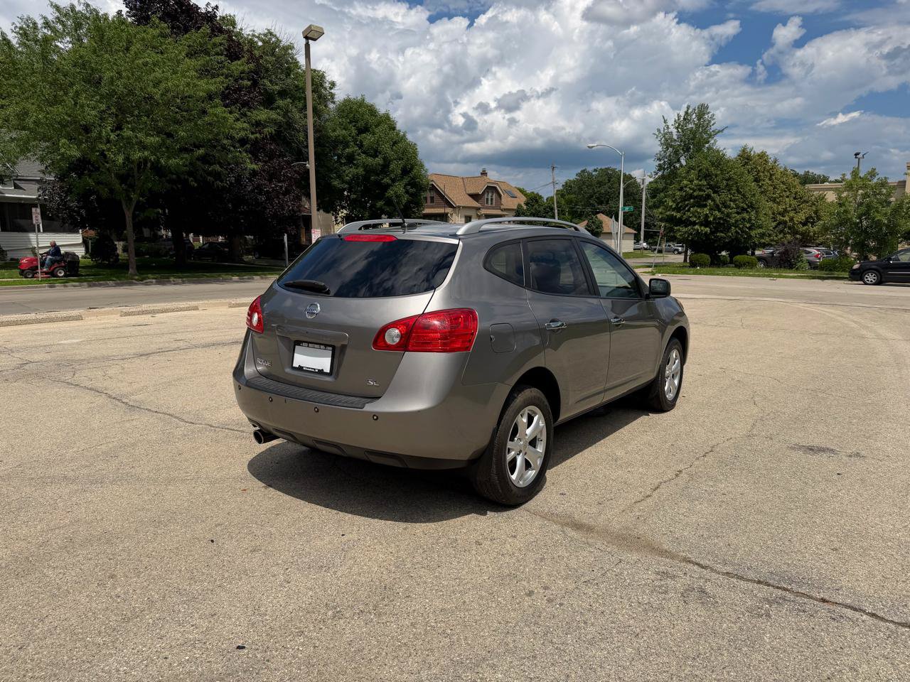Used 2010 Nissan Rogue SL w/ Leather Pkg FWD image 7