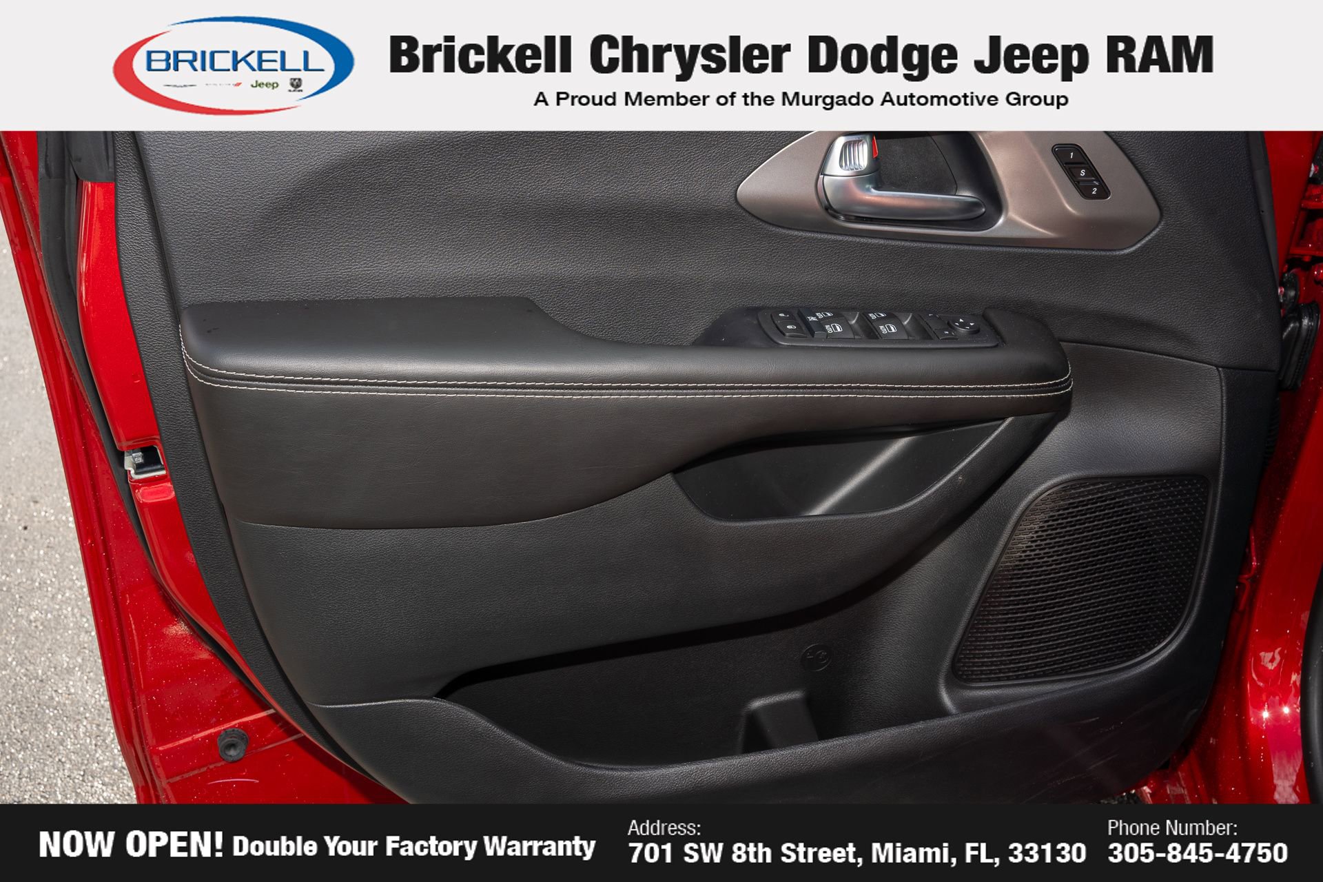 New 2026 Chrysler Pacifica Select image 10