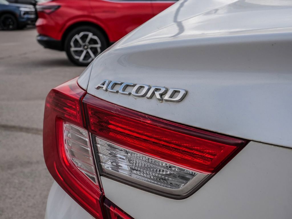 Used 2018 Honda Accord LX image 10