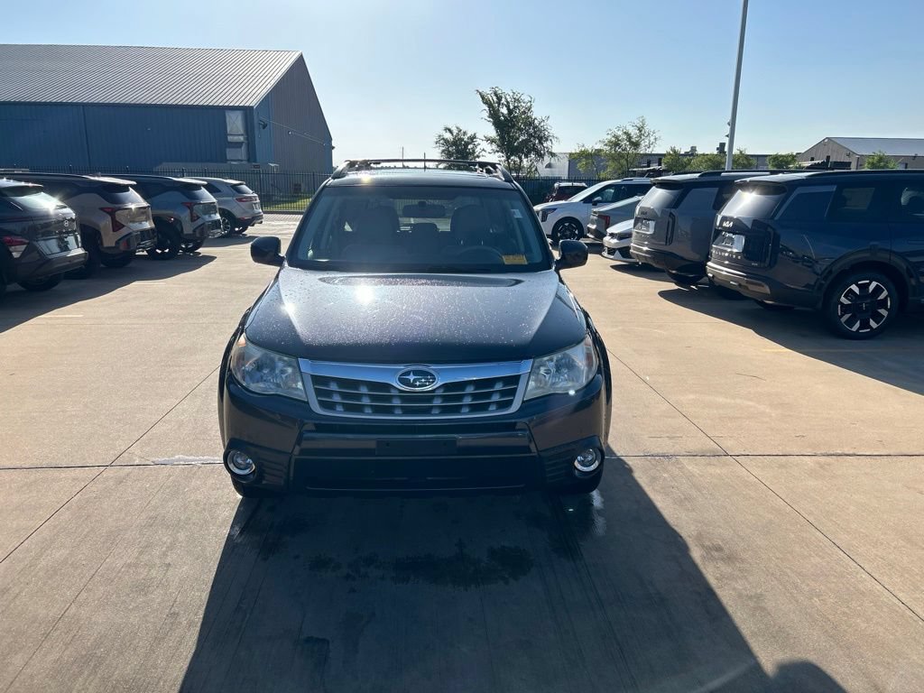 Used 2012 Subaru Forester 2.5X Limited AWD/4WD image 5