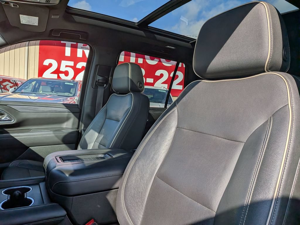 Used 2021 GMC Yukon SLT w/ SLT Premium Package AWD/4WD image 10