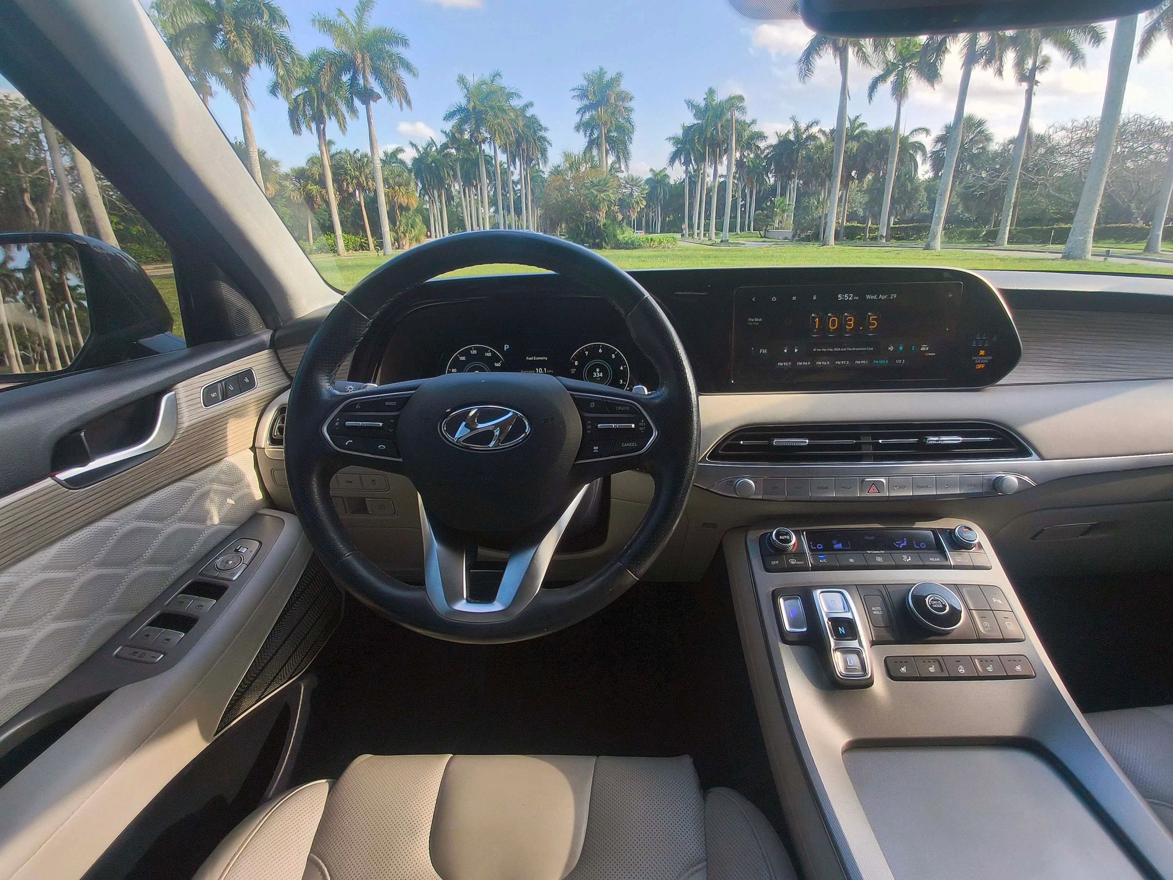 Used 2022 Hyundai Palisade Calligraphy w/ Cargo Package FWD image 9