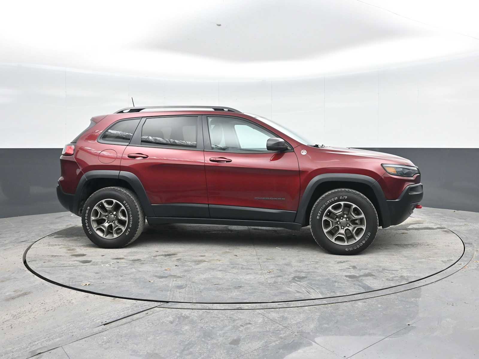Used 2021 Jeep Cherokee Trailhawk w/ Sun, Sound & Nav Group image 7