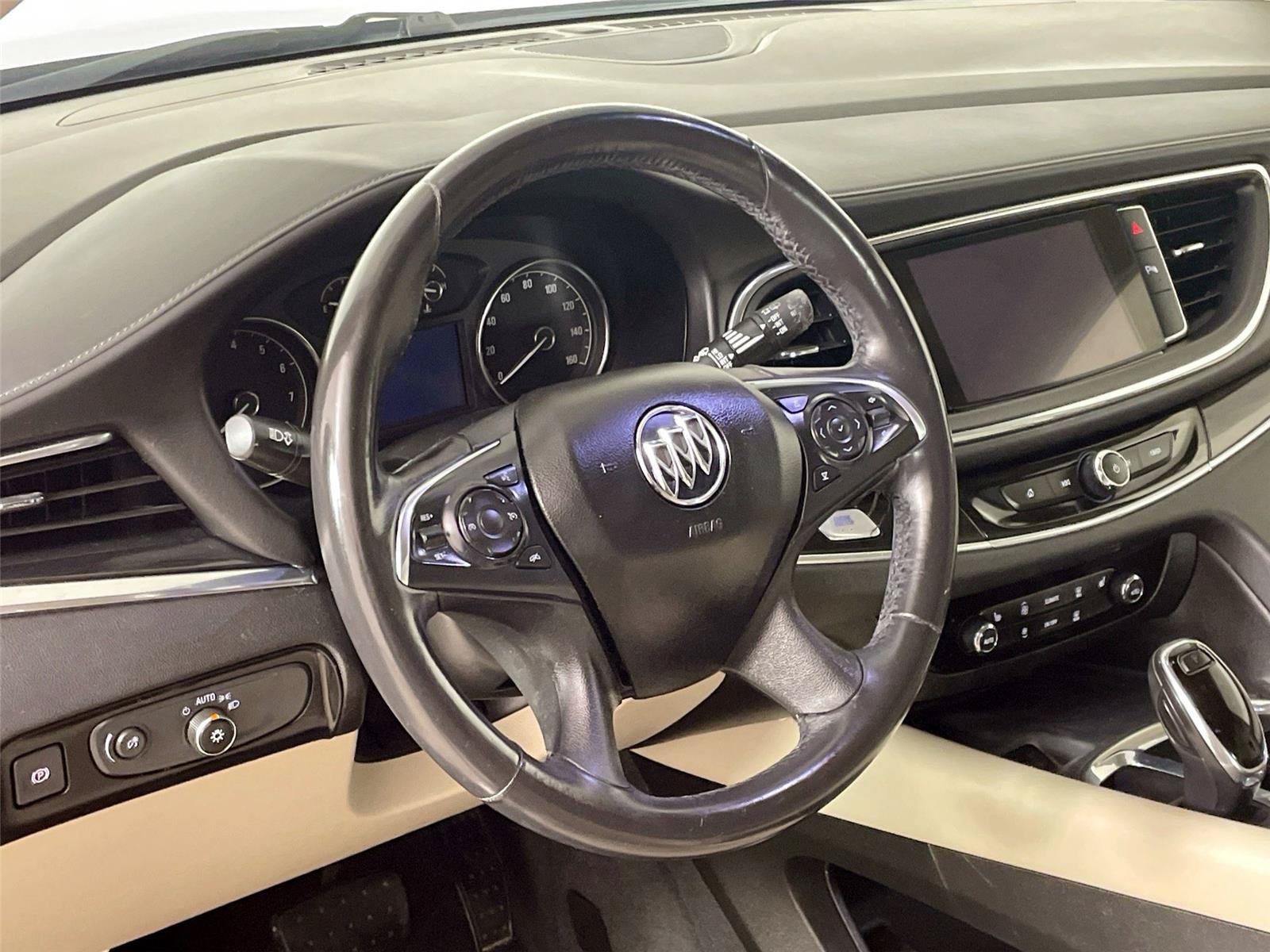 Used 2018 Buick Enclave Essence w/ Trailering Package AWD/4WD image 18
