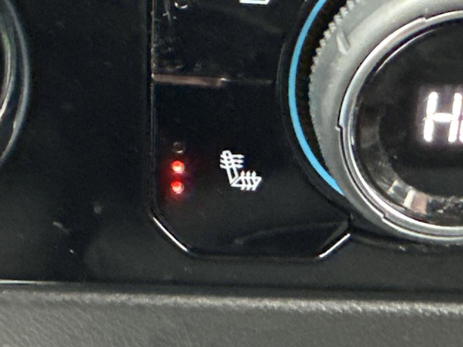 Used 2023 Chevrolet Silverado 1500 LT image 18