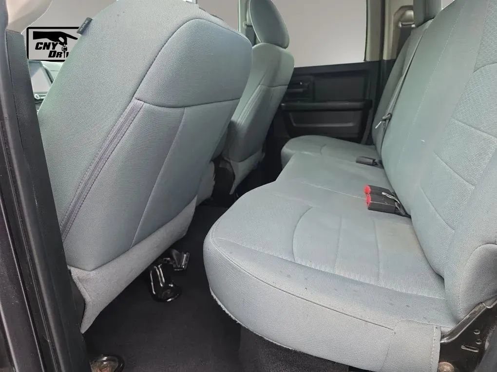 Used 2018 RAM 1500 Express AWD/4WD image 10