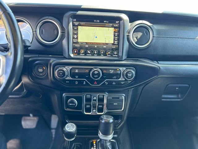 Used 2022 Jeep Wrangler Unlimited Sahara w/ LED Lighting Group AWD/4WD image 22