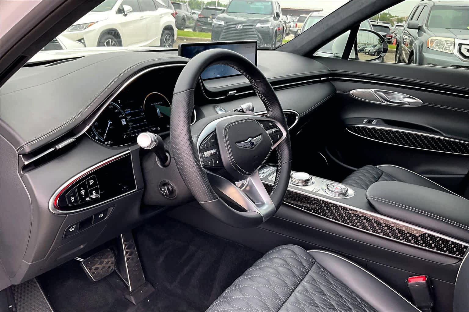 Used 2023 Genesis GV70 3.5T Sport w/ Sport Prestige Package AWD/4WD image 16