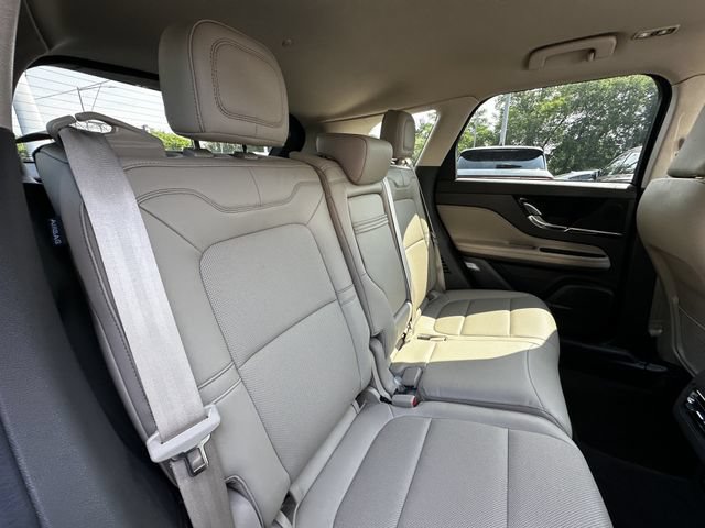 Certified 2024 Lincoln Corsair AWD w/ Equipment Group 101A image 38