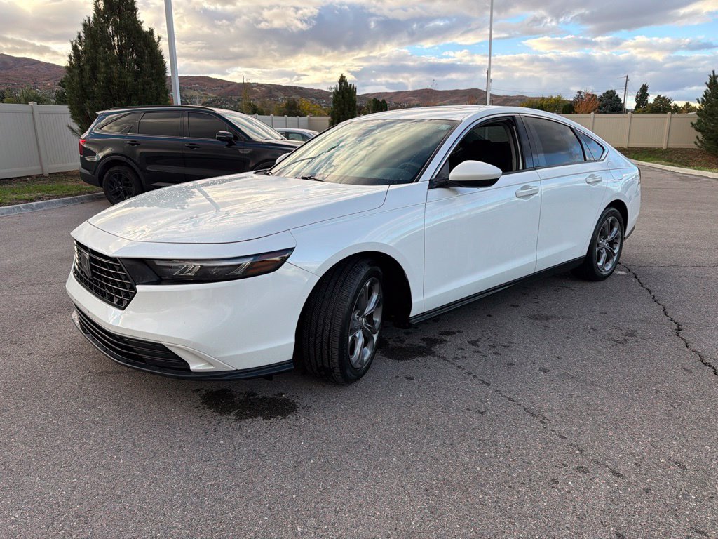 Used 2024 Honda Accord EX image 10
