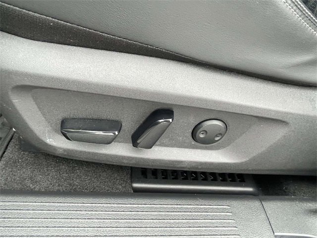 Used 2022 Nissan Rogue Platinum w/ Head-Up Display Package image 15