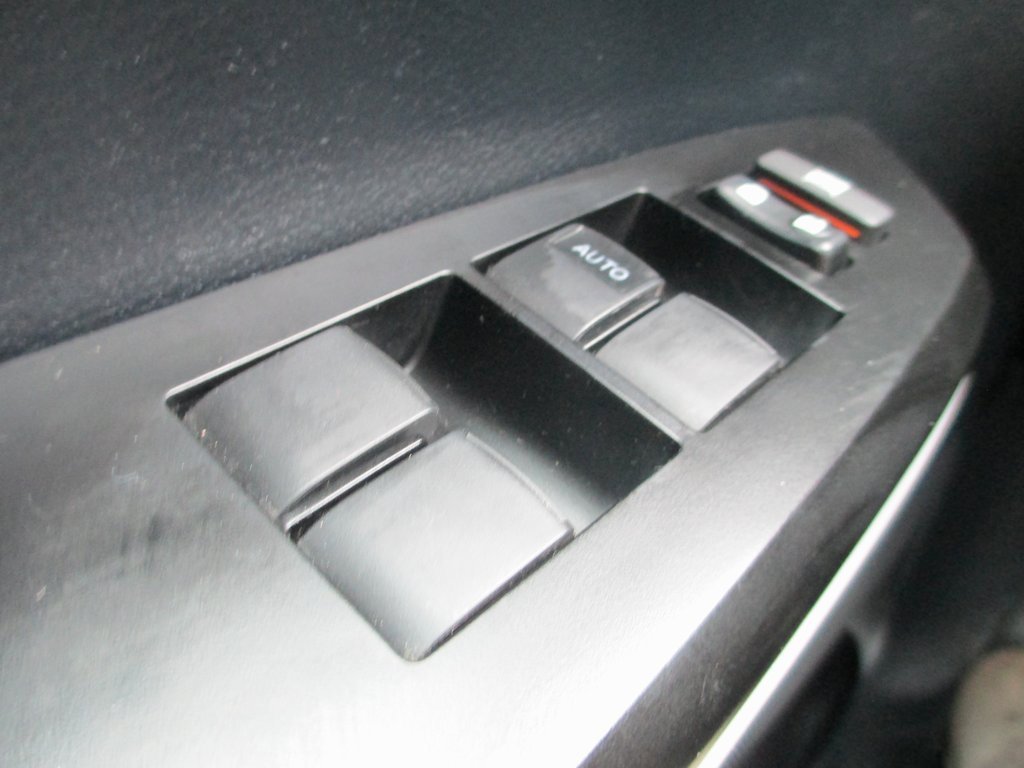 Used 2018 Toyota Tundra SR5 w/ TRD Off Road Package image 25