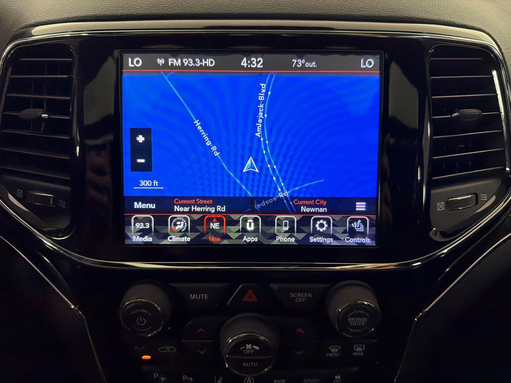Used 2020 Jeep Grand Cherokee Trailhawk w/ Trailhawk Luxury Group AWD/4WD image 2