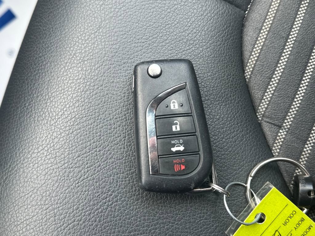 Used 2024 Toyota Camry SE image 25