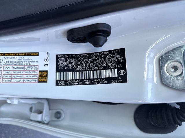 Used 2012 Toyota Prius V Three FWD image 29