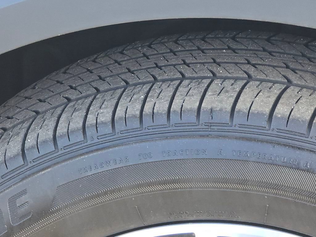 Used 2024 Volkswagen Tiguan Wolfsburg Edition image 28