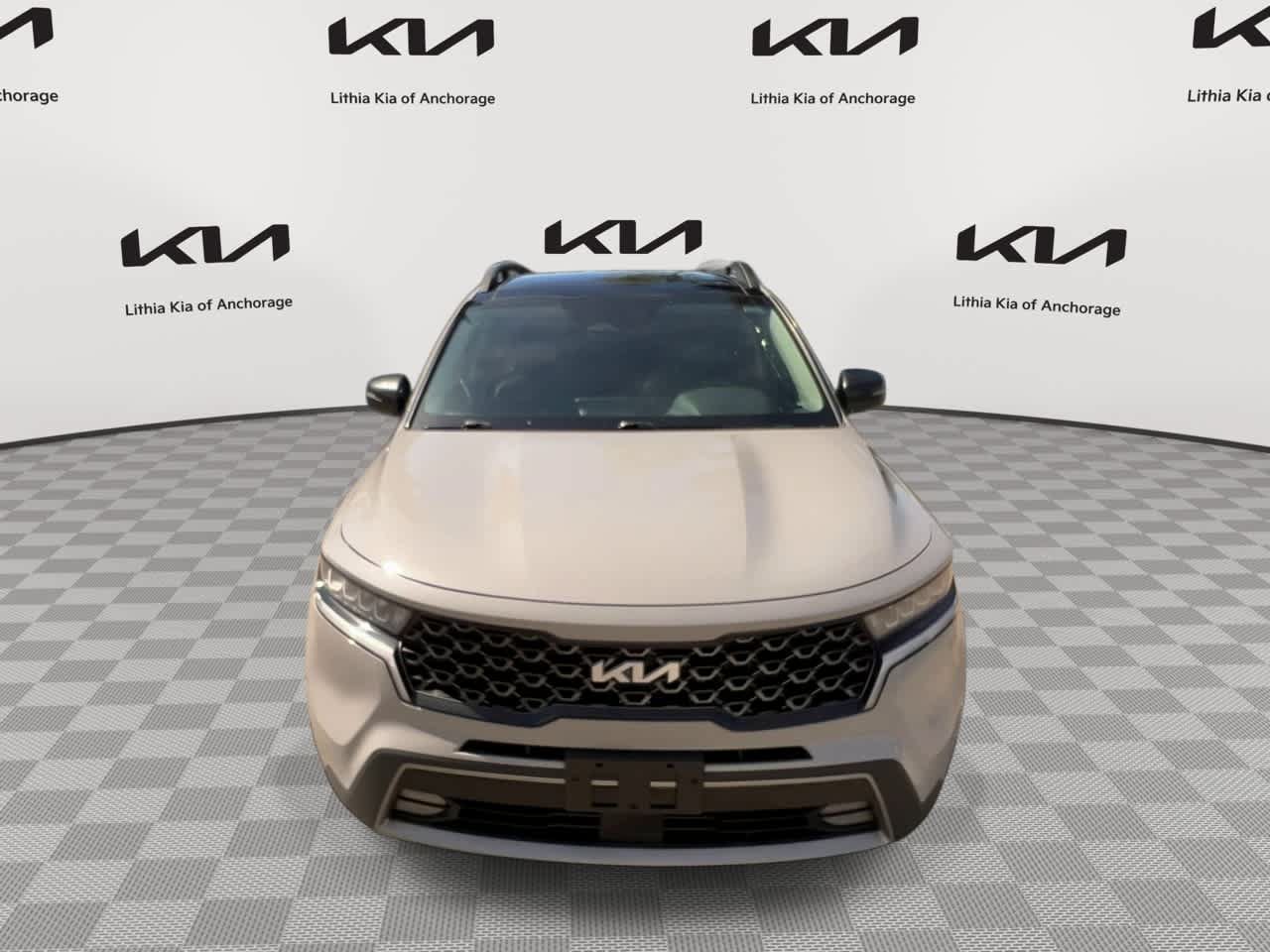 Certified 2025 Kia Soul LX w/ LX Technology Package FWD image 3