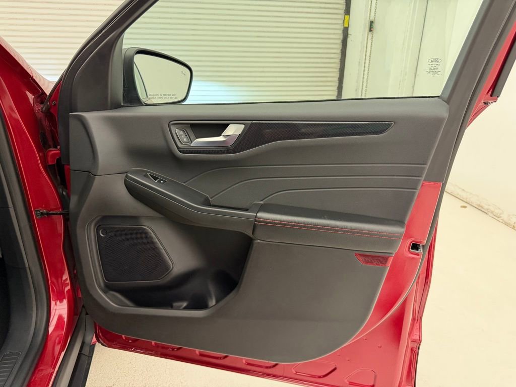 Used 2024 Ford Escape ST-Line image 45