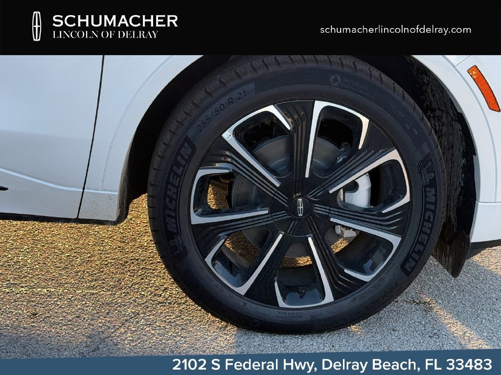 New 2026 Lincoln Nautilus Reserve AWD/4WD image 9