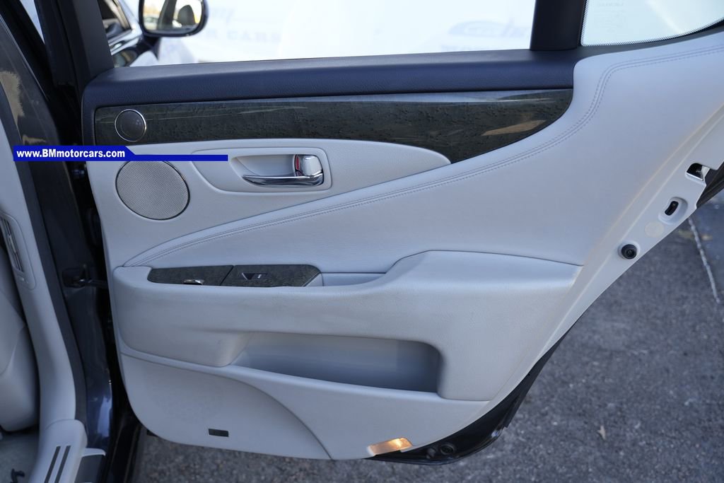 Used 2007 Lexus LS 460 image 38