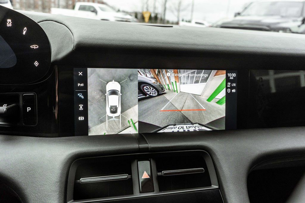 Used 2021 Porsche Taycan 4S image 10