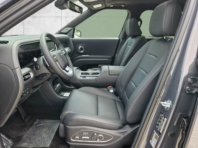 New 2026 Hyundai Palisade Calligraphy FWD image 6