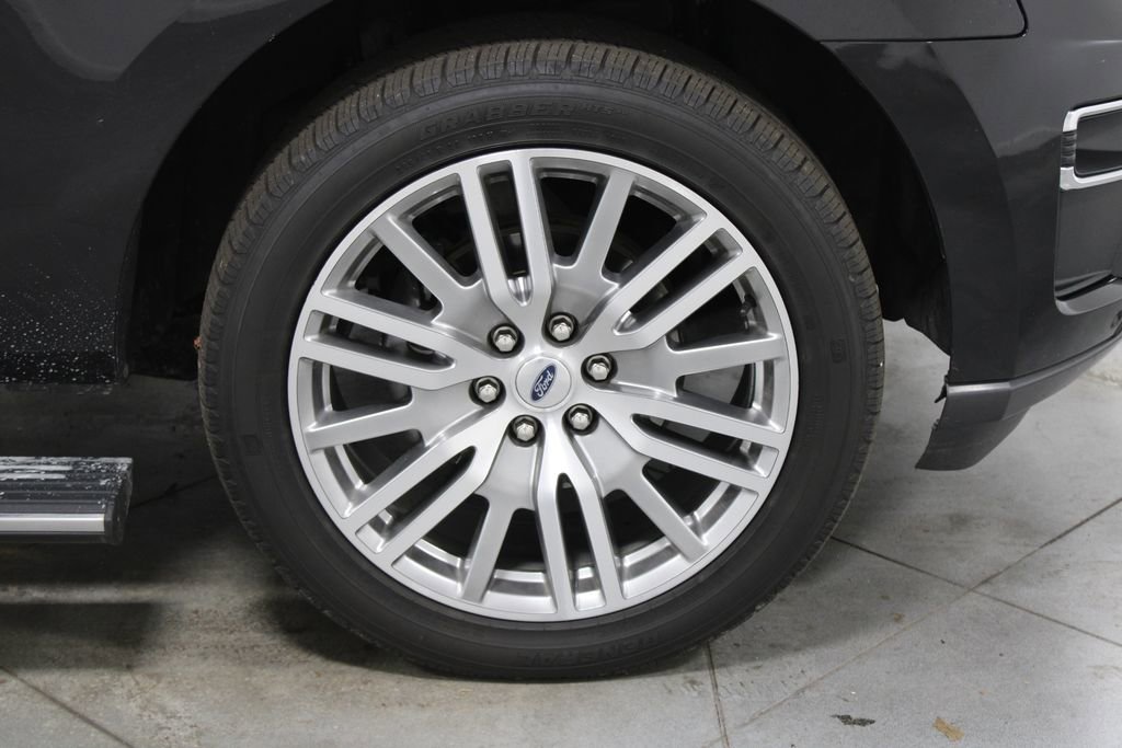 Used 2024 Ford Expedition Max Limited image 13