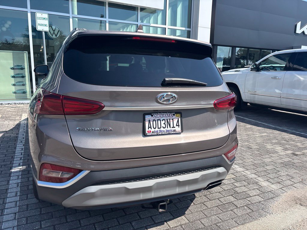 Used 2019 Hyundai Santa Fe SEL FWD image 9