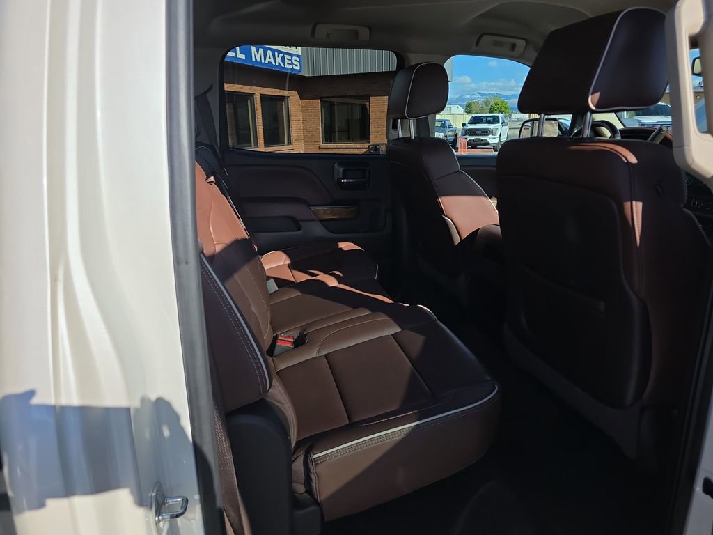 Used 2015 Chevrolet Silverado 1500 High Country w/ High Country Premium Package image 34