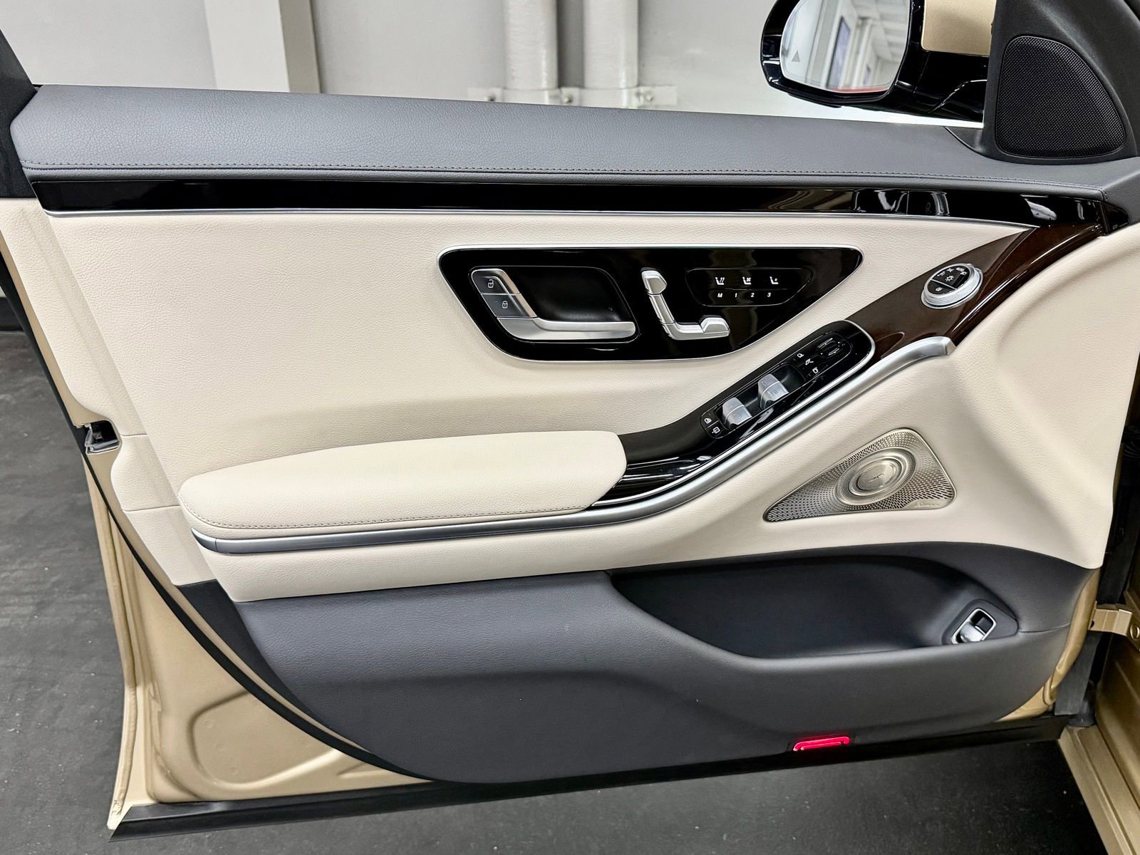 Certified 2022 Mercedes-Benz S 500 4MATIC image 20