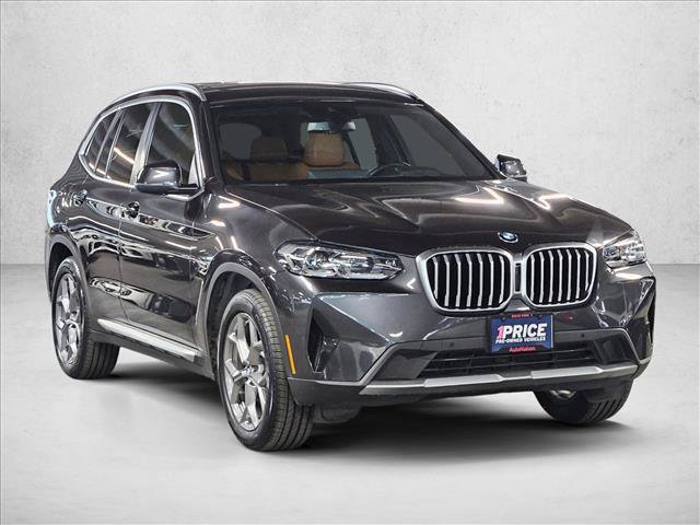 Used 2024 BMW X3 sDrive30i w/ Premium Package RWD image 3