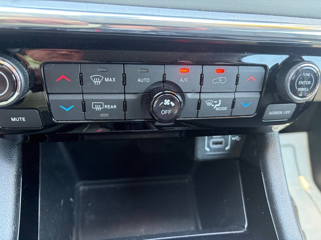 Used 2022 Jeep Compass Limited w/ Elite Group AWD/4WD image 29