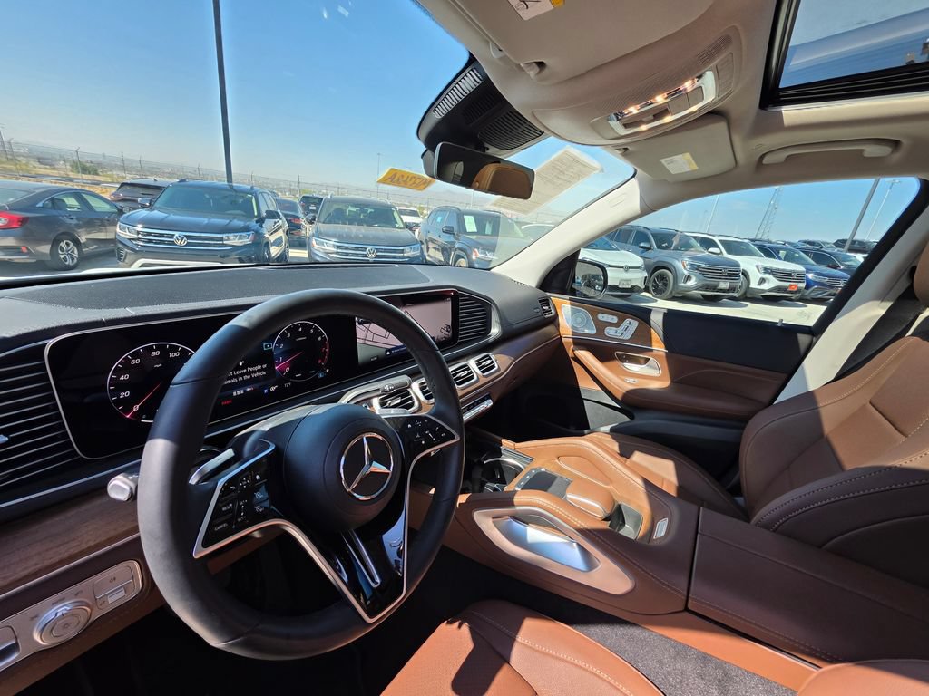 Used 2024 Mercedes-Benz GLE 350 4MATIC image 11