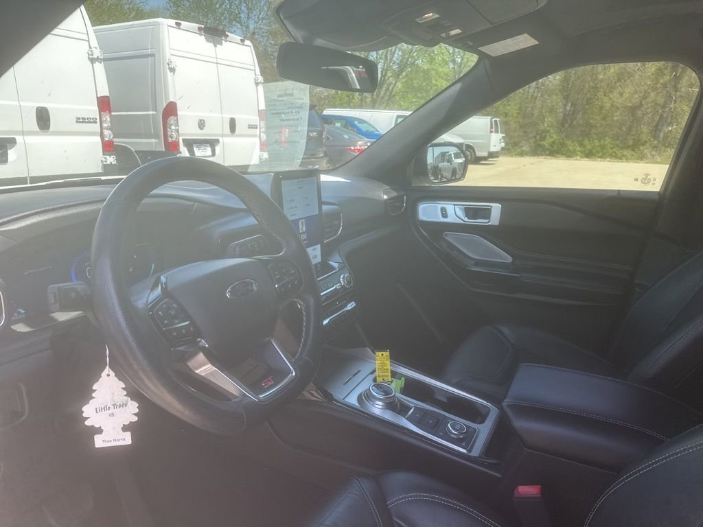 Used 2021 Ford Explorer ST w/ Equipment Group 401A image 17
