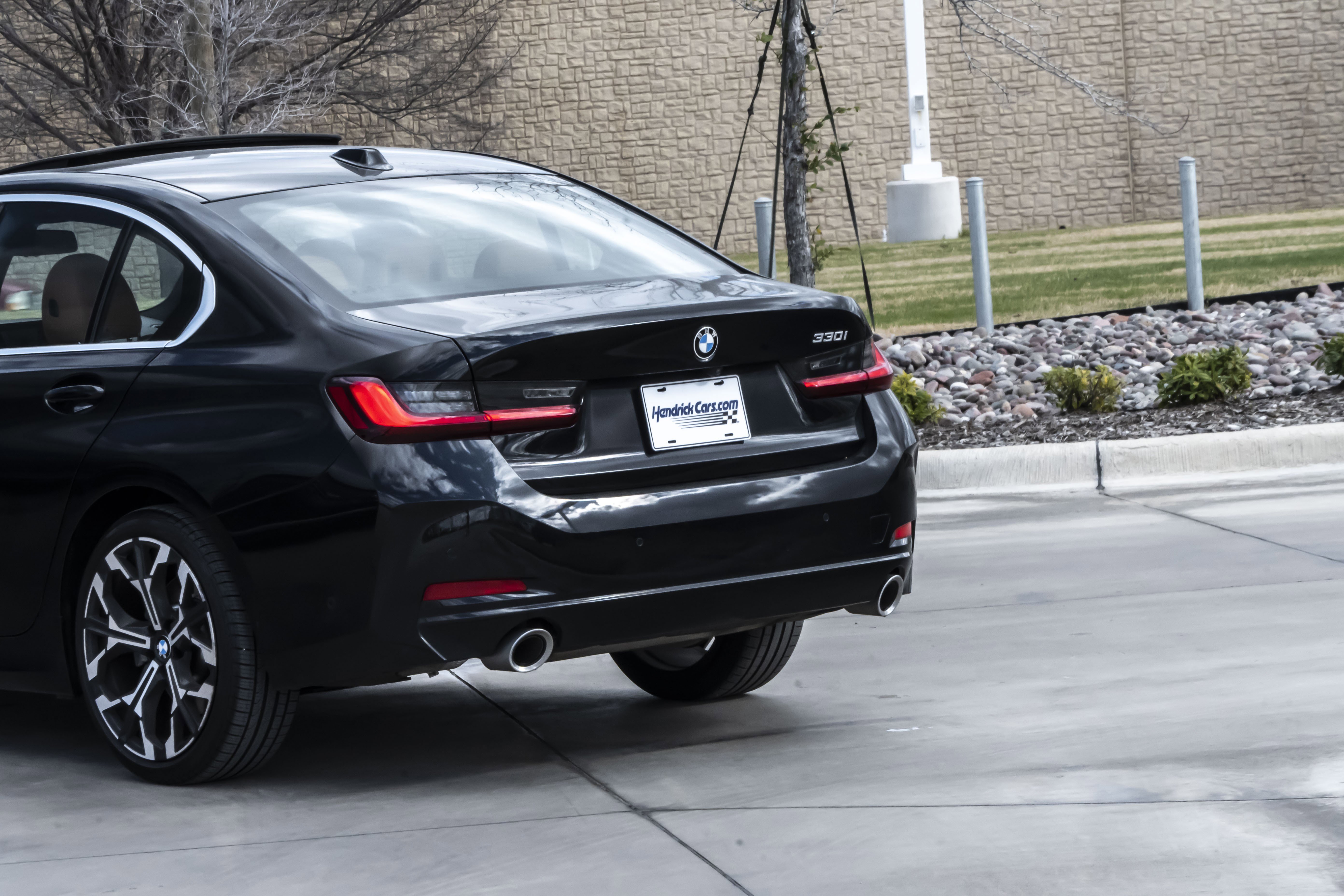 Certified 2025 BMW 330i Sedan image 5