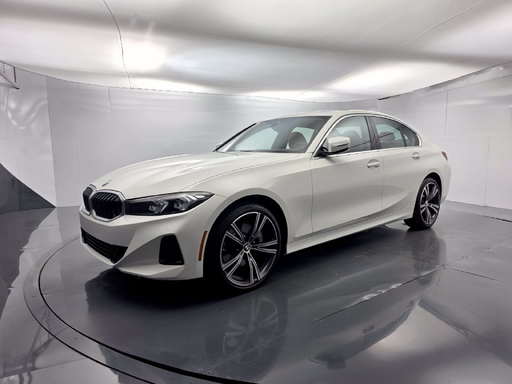Certified 2024 BMW 330i xDrive Sedan w/ Convenience Package AWD/4WD image 8
