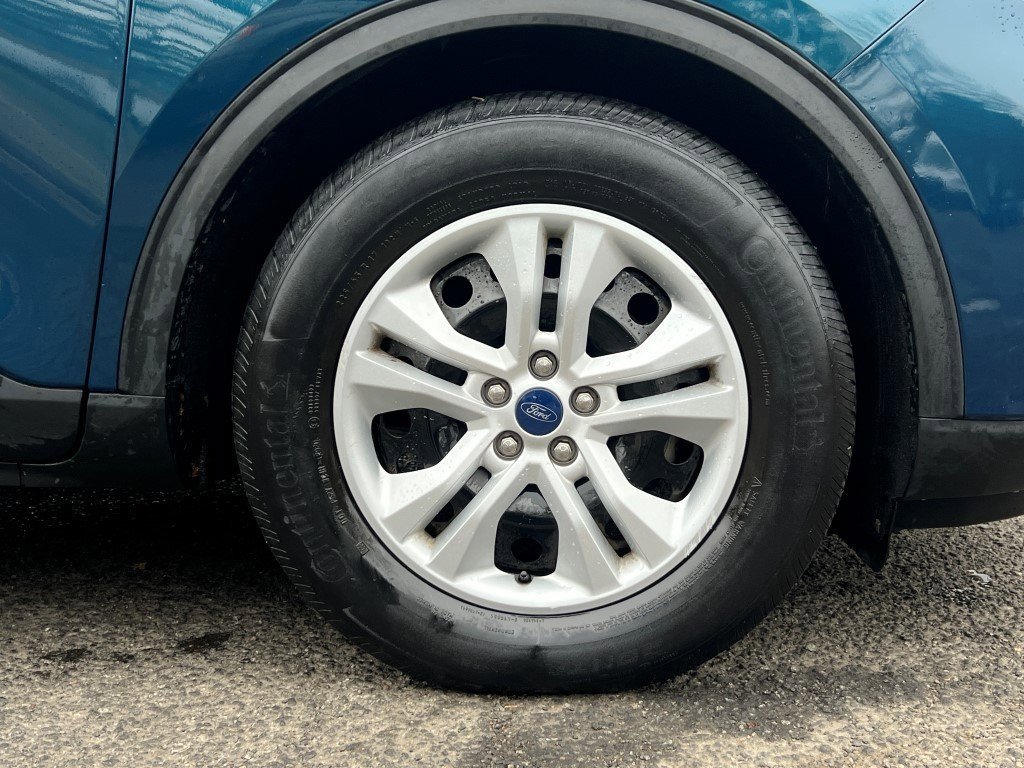 Used 2020 Ford Escape S image 8