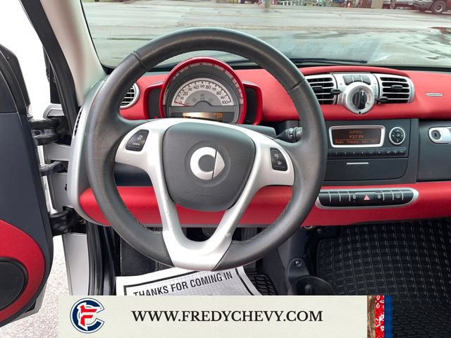 Used 2011 smart fortwo passion RWD image 14