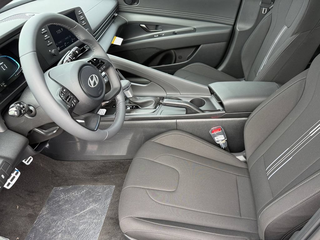 New 2026 Hyundai Elantra Sport FWD image 10