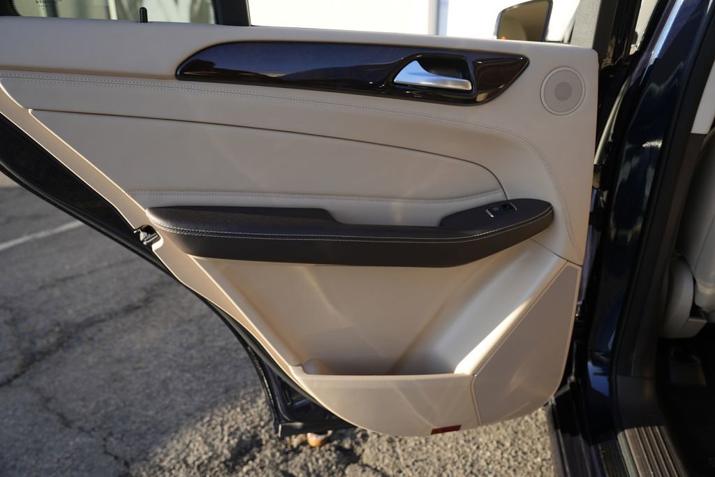Used 2017 Mercedes-Benz GLE 400 4MATIC image 28
