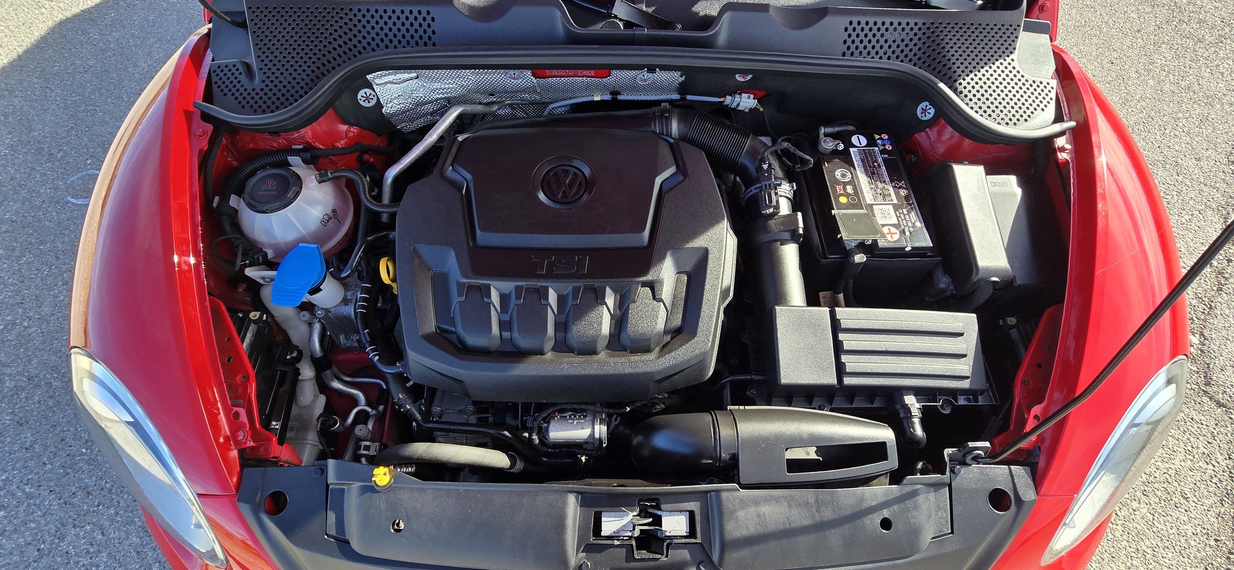 Used 2019 Volkswagen Beetle 2.0T S image 10