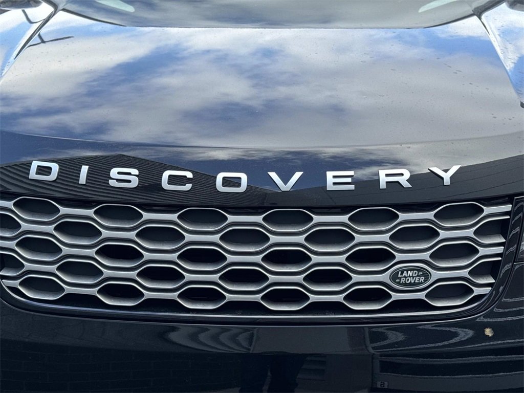 New 2026 Land Rover Discovery S image 10