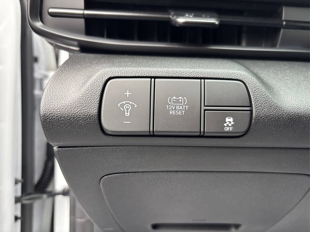 New 2026 Hyundai Elantra SEL FWD image 38
