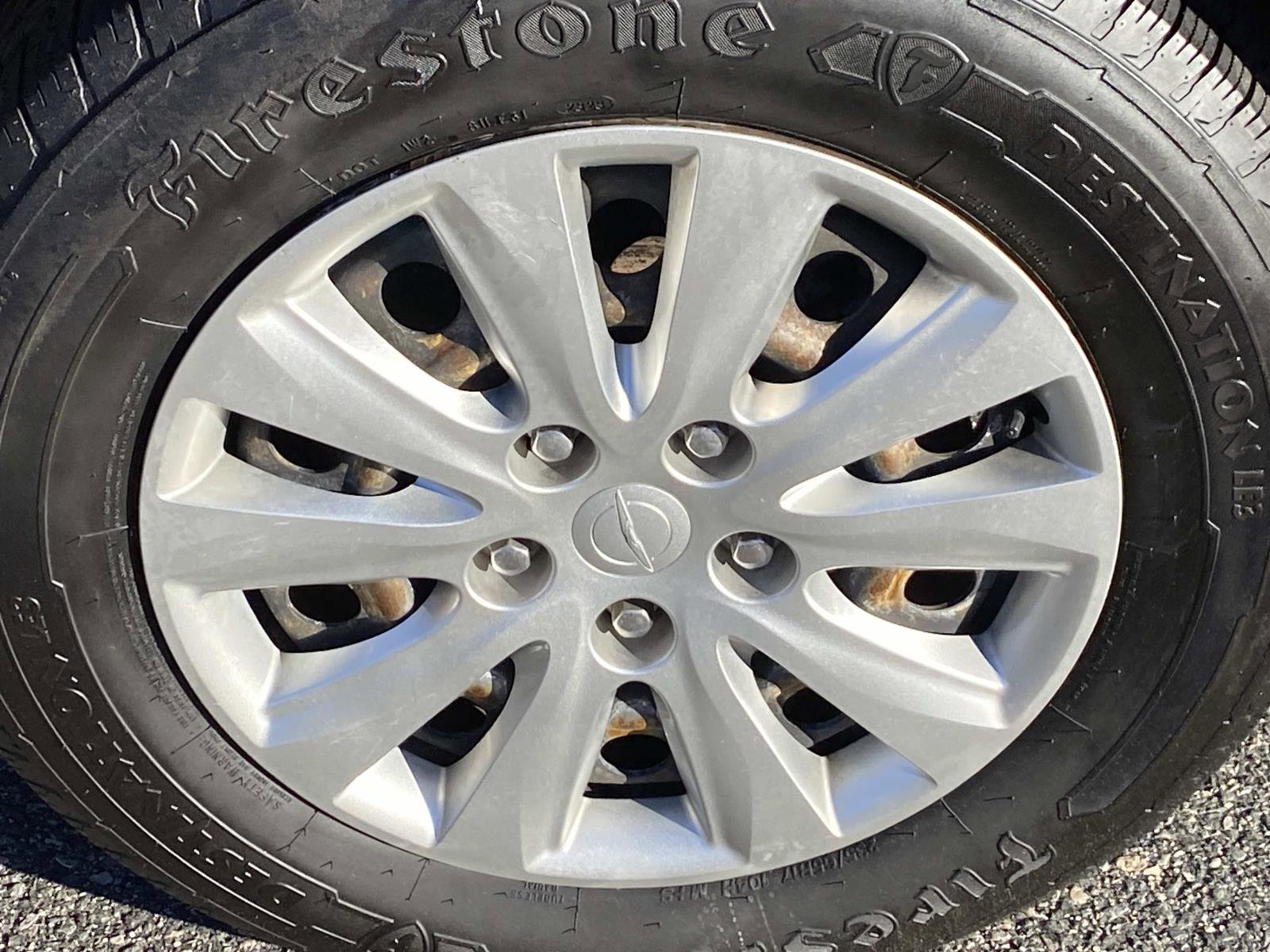 Used 2020 Chrysler Voyager L image 21