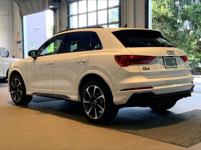 Certified 2025 Audi Q3 2.0T Premium Plus w/ Premium Plus Package AWD/4WD image 3