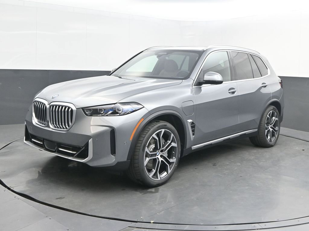 New 2026 BMW X5 xDrive50e AWD/4WD image 1