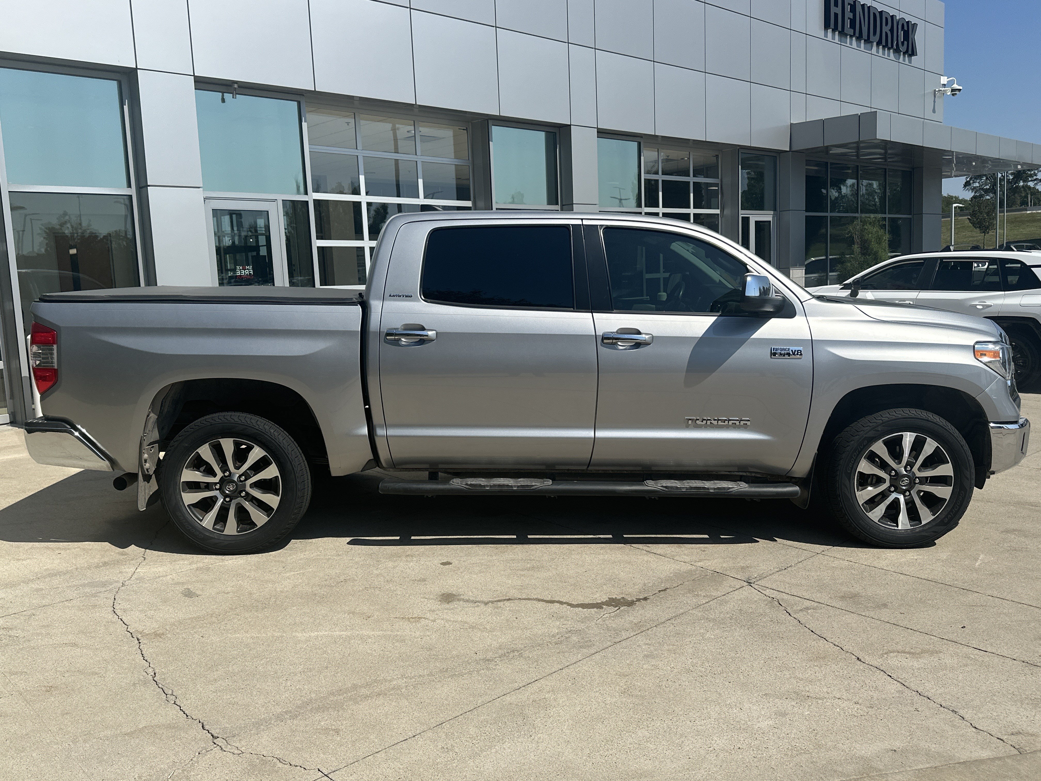 Used 2021 Toyota Tundra Limited AWD/4WD image 10