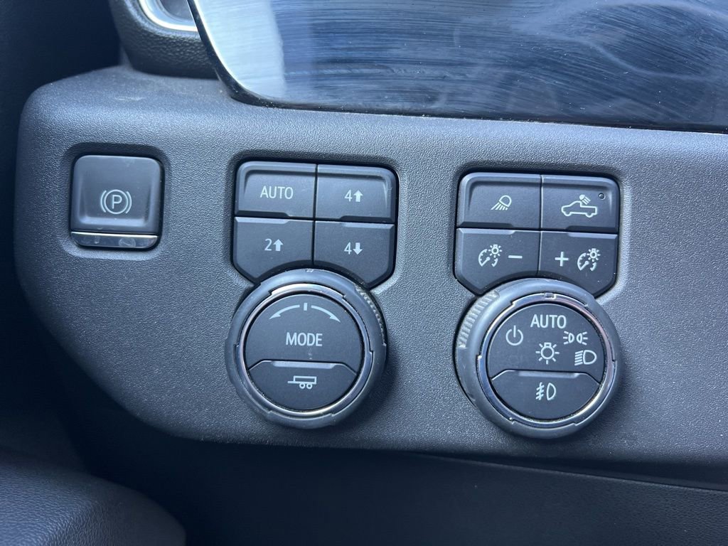 Used 2022 Chevrolet Silverado 1500 High Country image 15