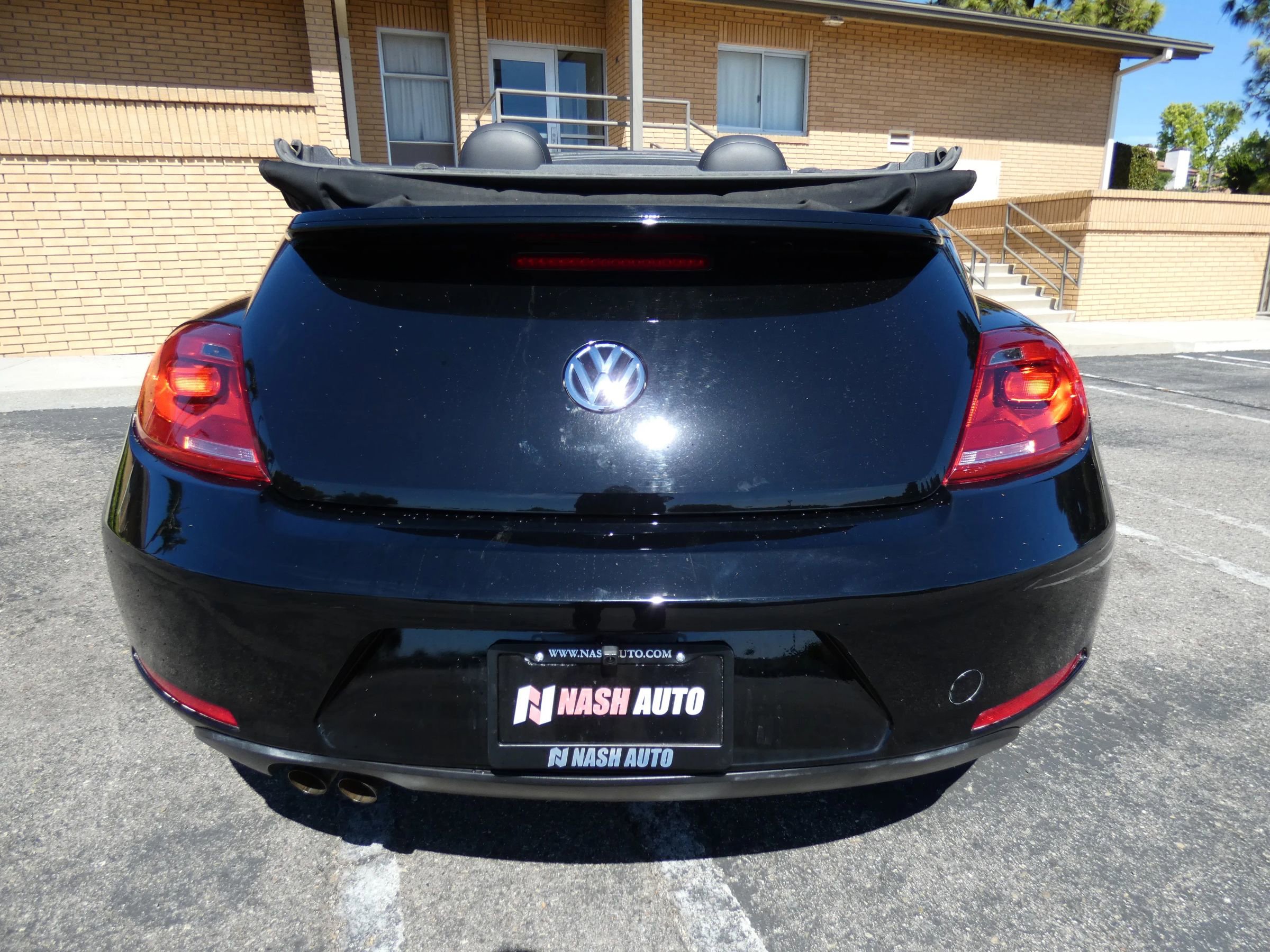 Used 2014 Volkswagen Beetle 2.5 image 9