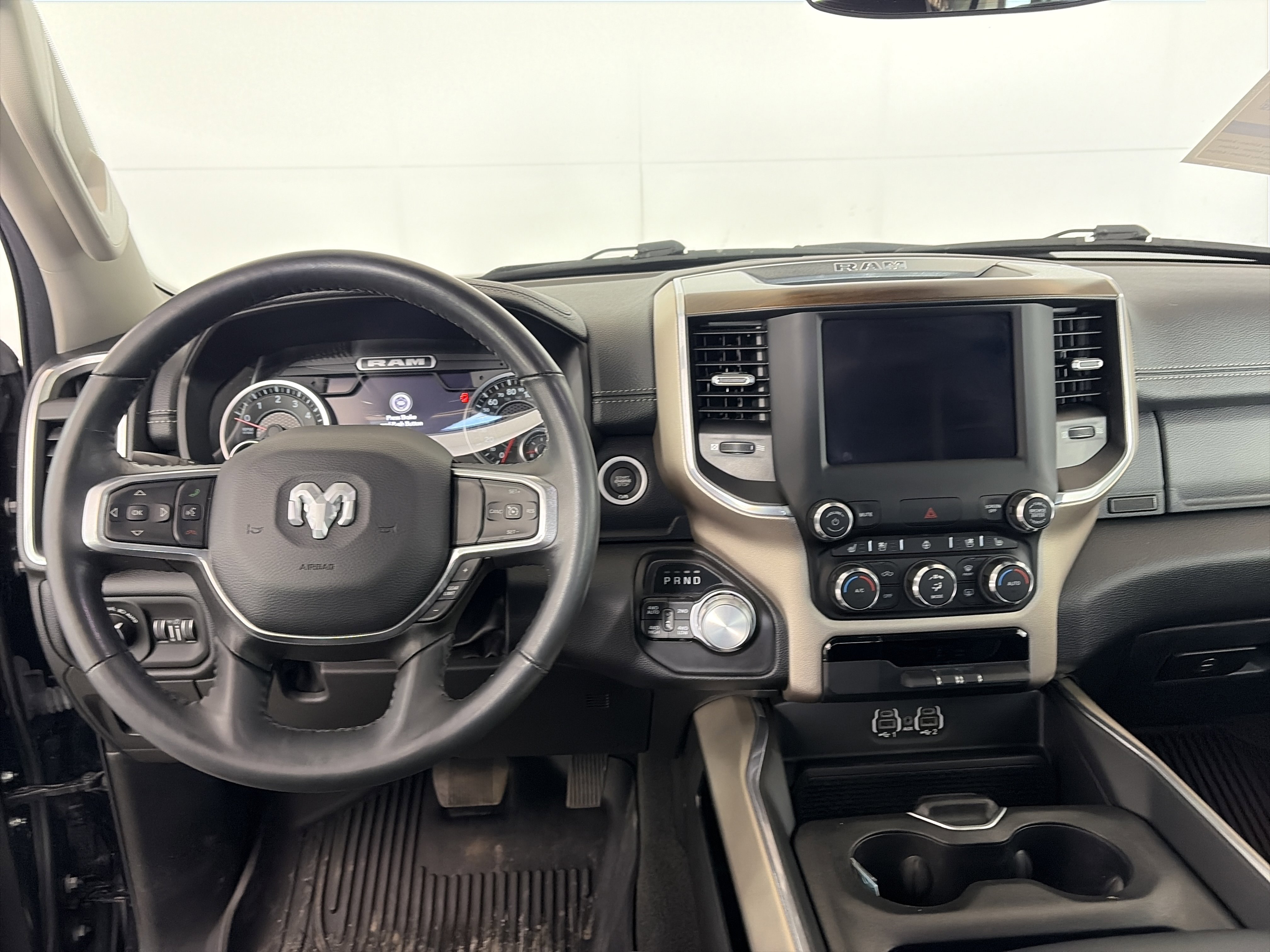 Used 2022 RAM 1500 Laramie image 3